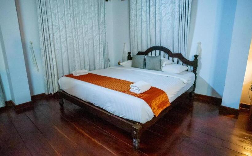 Kumarakom Heritage Resort & Ayurveda