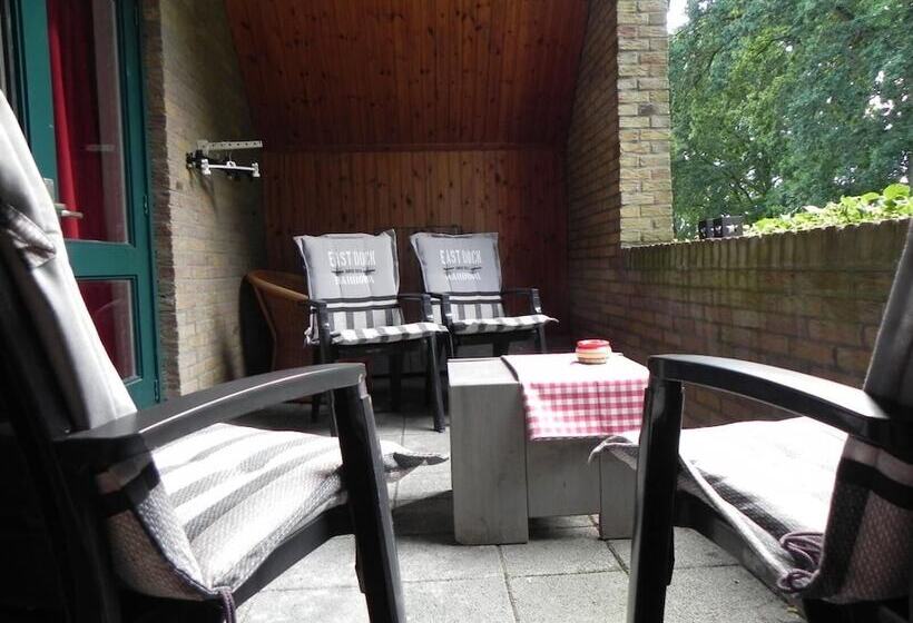 B&b Opdeparkkamp Met Laadpaal Voor Elektrische Auto S