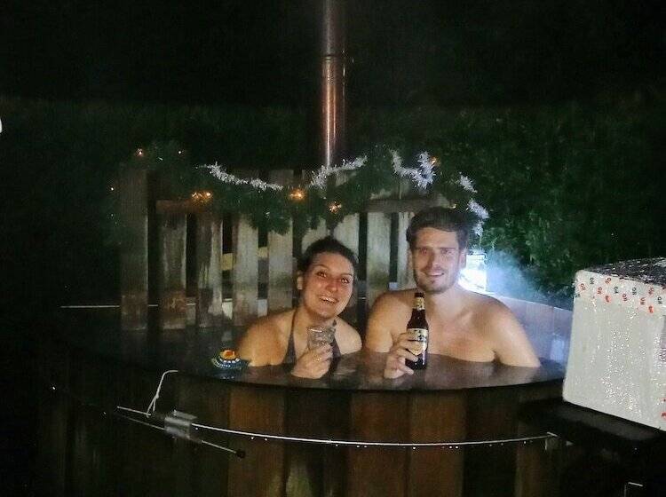 B&b Opdeparkkamp Met Laadpaal Voor Elektrische Auto S