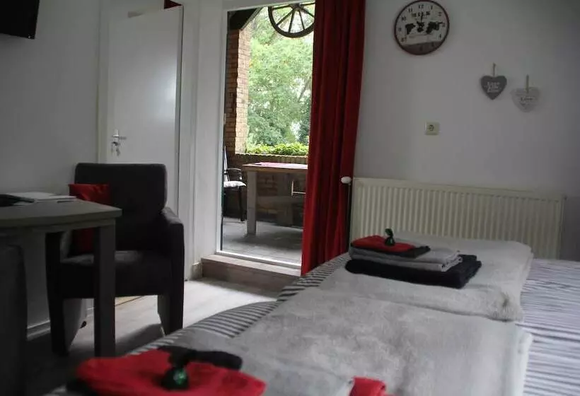 B&b Opdeparkkamp Met Laadpaal Voor Elektrische Auto S