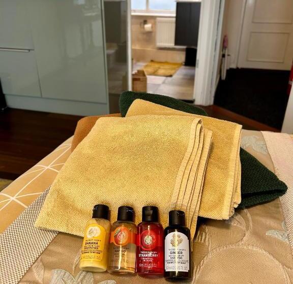 민박 Amsterdam 4 Holiday Guestrooms