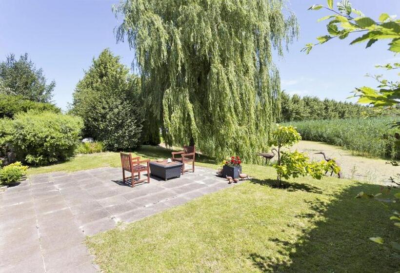 تختخواب و صبحانه Huis Van Steen