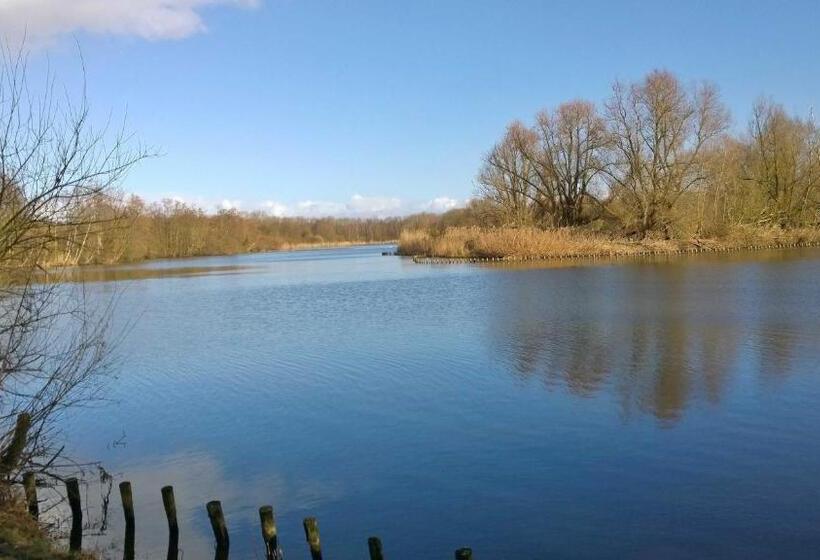 تختخواب و صبحانه Huis Van Steen