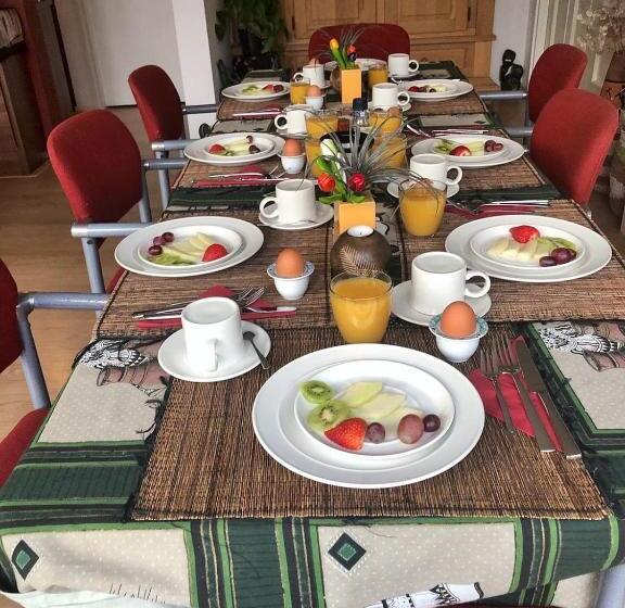تختخواب و صبحانه Huis Van Steen