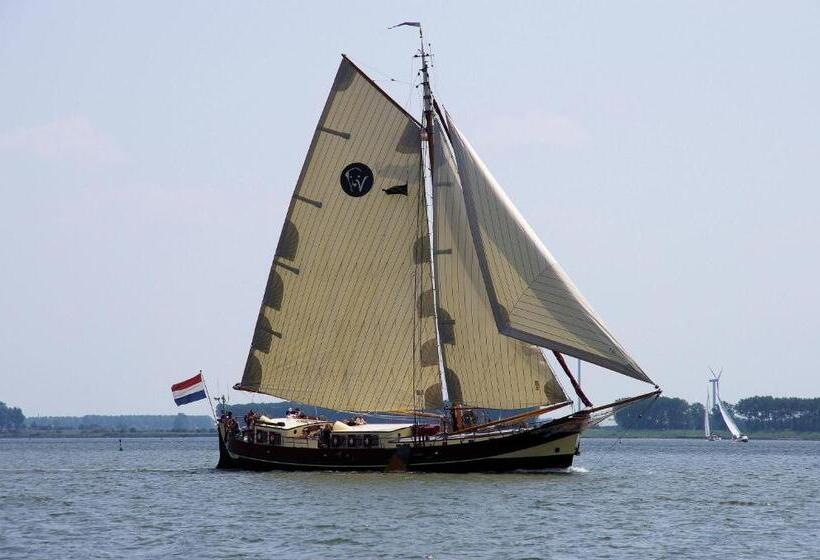 Boutique Hotel Opus One