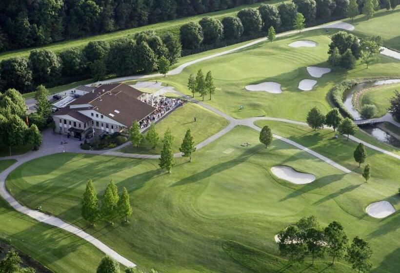 Boutique Hotel Opus One