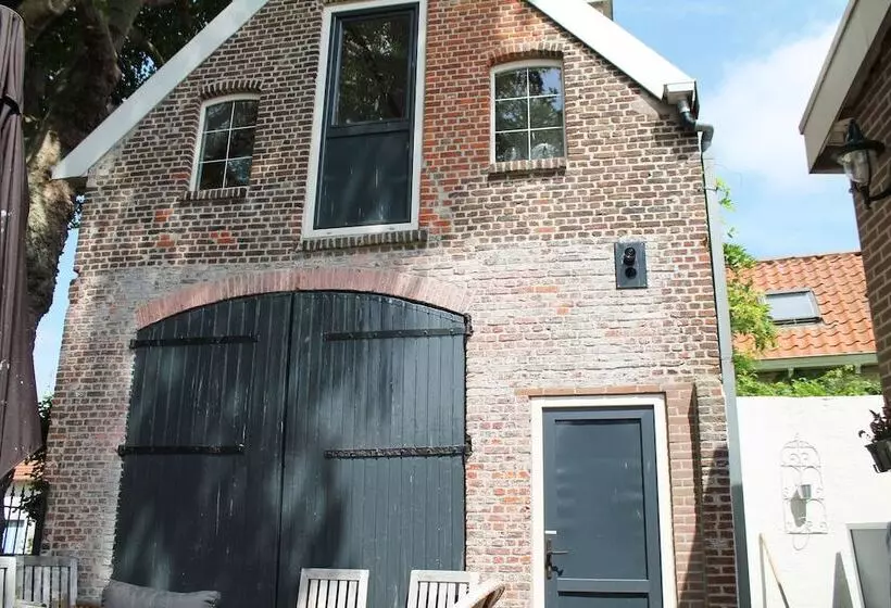 Hotelli De Vier Heemskinderen