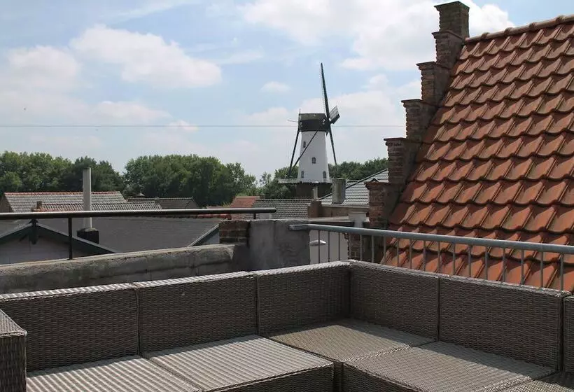 Hotelli De Vier Heemskinderen