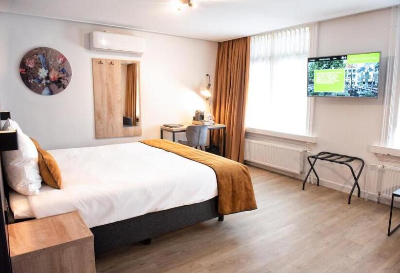 בית מלון כפרי Et Le Cafe De Paris