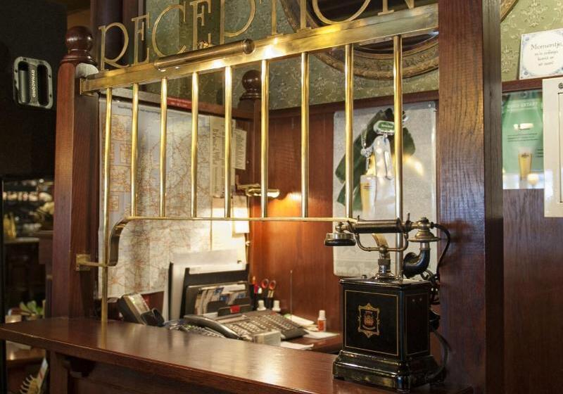 בית מלון כפרי Et Le Cafe De Paris