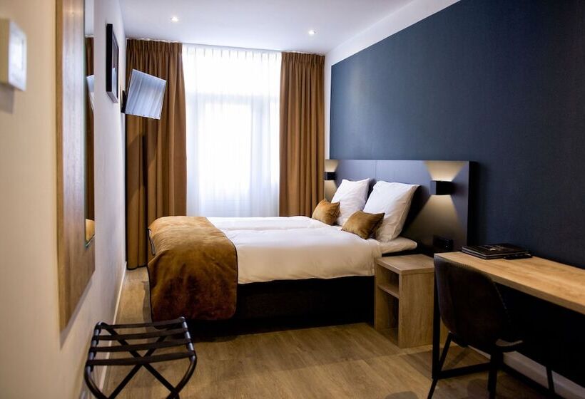 בית מלון כפרי Et Le Cafe De Paris