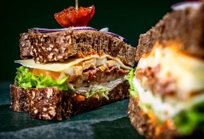 בית מלון כפרי Grand Café Goejje