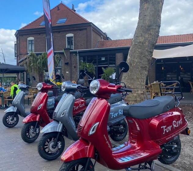 בית מלון כפרי Grand Café Goejje