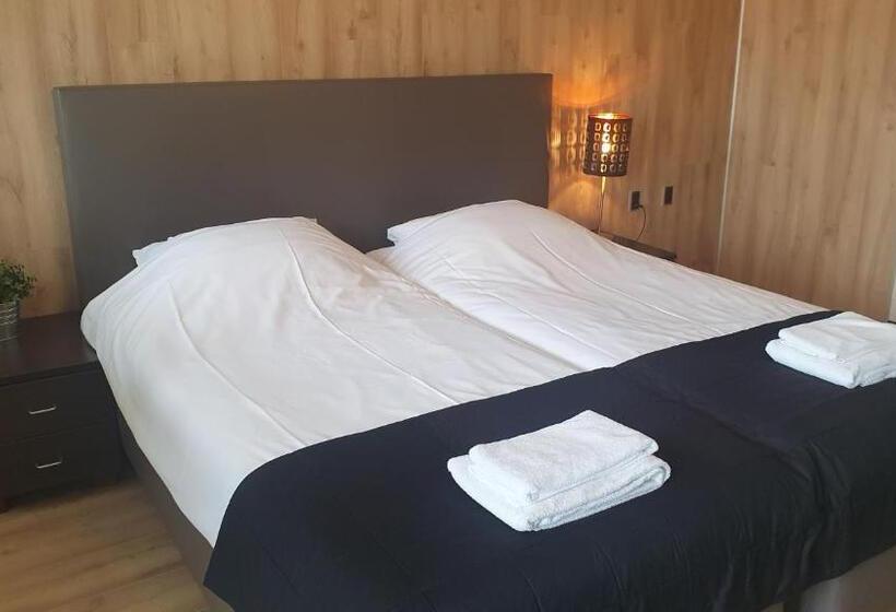 בית מלון כפרי Grand Café Goejje