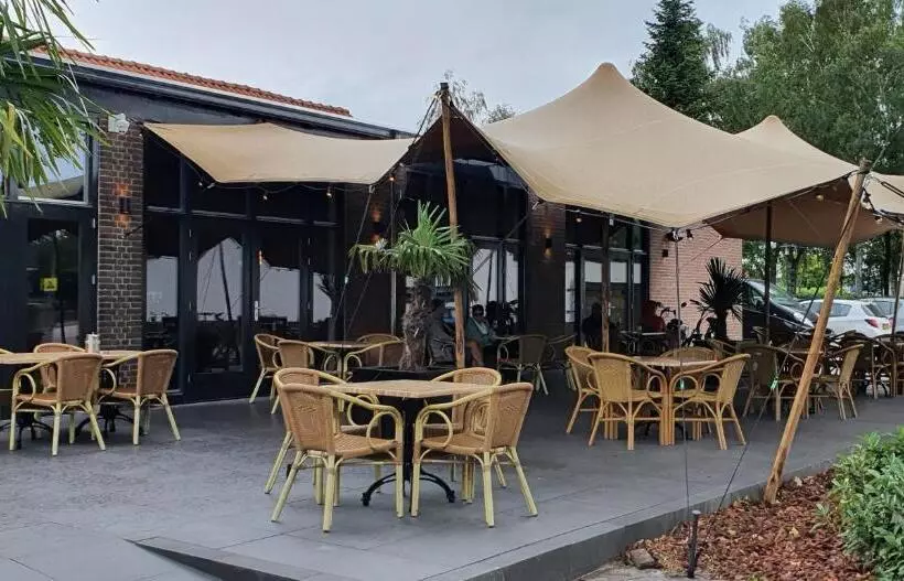 ホテル Grand Café Goejje