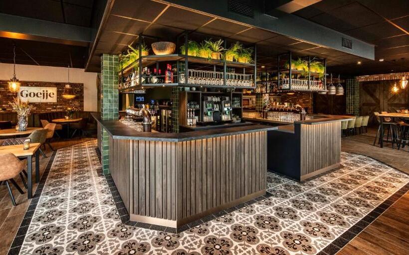 בית מלון כפרי Grand Café Goejje