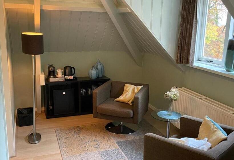 住所 Villa Rozenhof