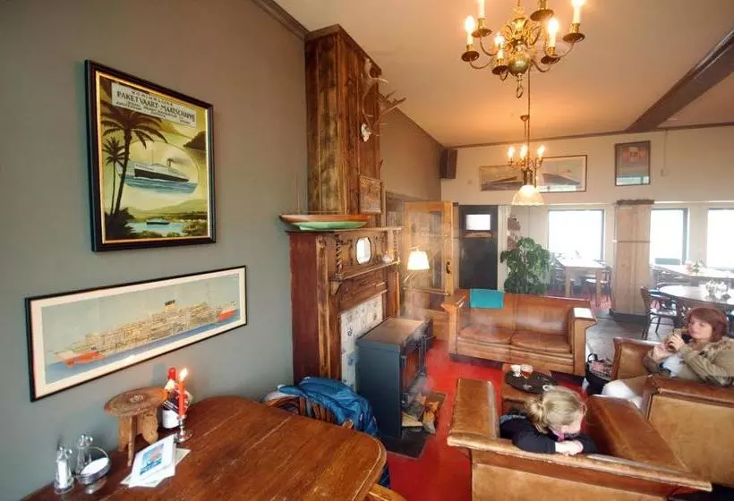 Strandhotel Terschelling B&b