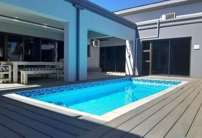 Hotelli Pula Nala Lodge