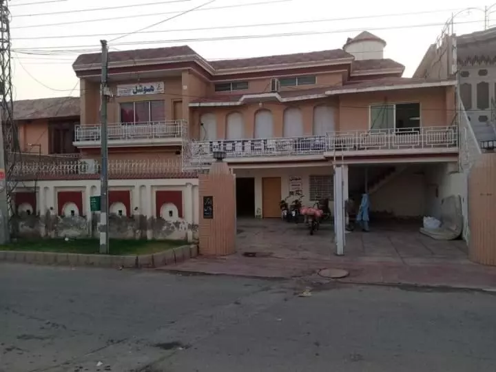 پانسیون Glorious Guest House &
