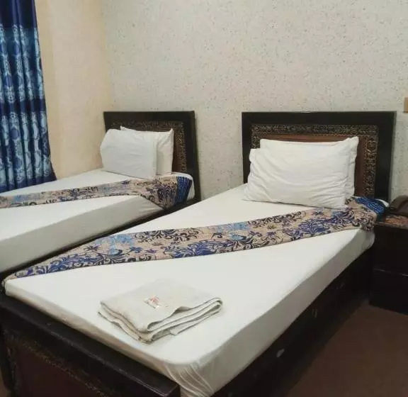 پانسیون Glorious Guest House &