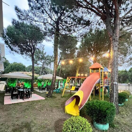 Bar Restorant Hotel “ Mani “