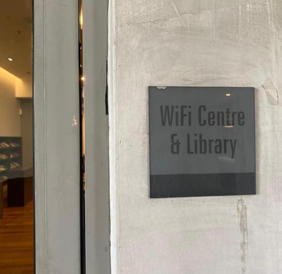 هتل Regalia By Parcello Klcc Infinity Pool