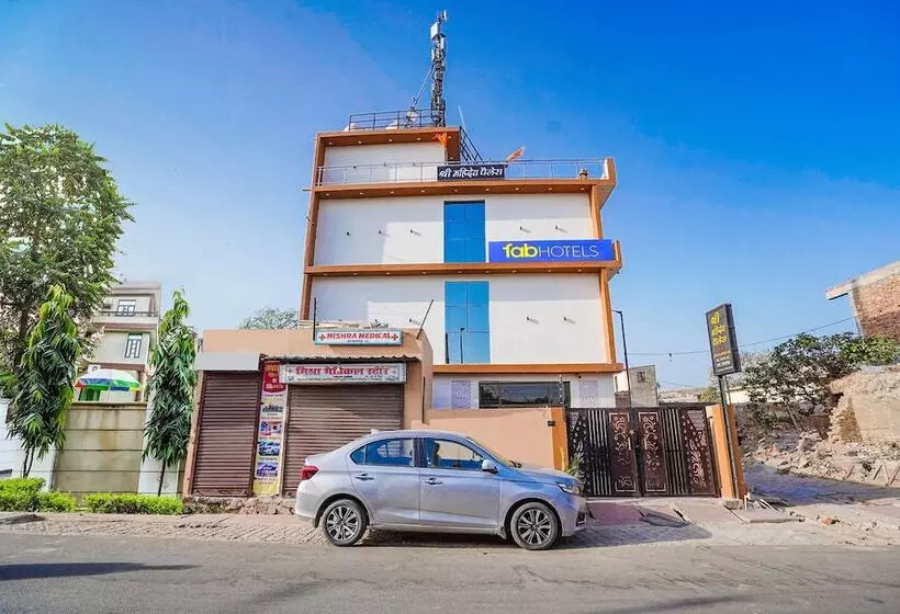 Fabhotel Shree Mahidev Palace