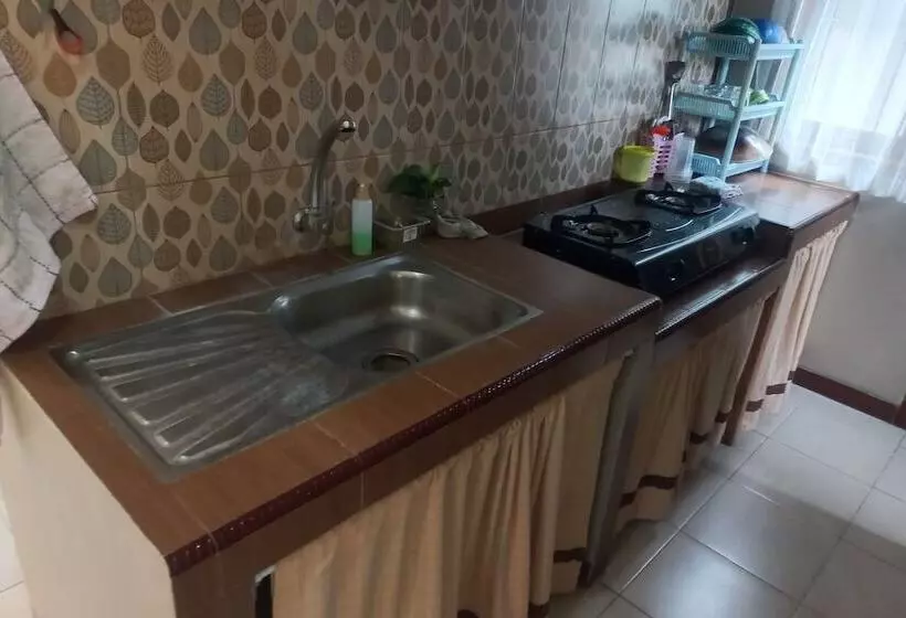 Hotelli Oyo 93892 Homestay Koe Syariah