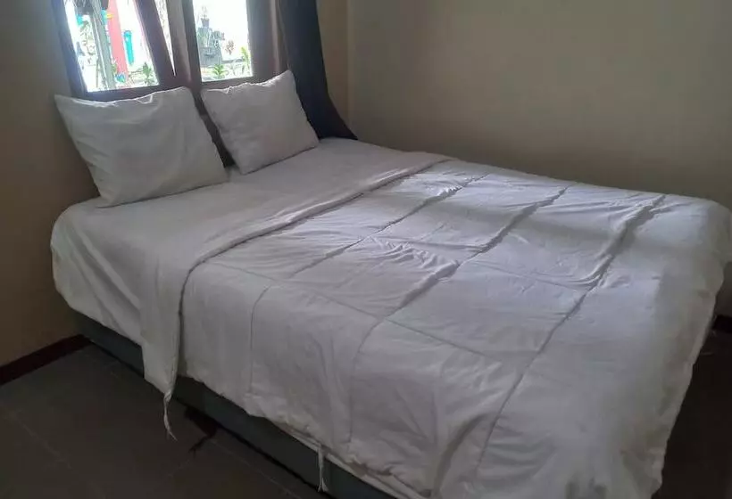 Hotelli Oyo 93892 Homestay Koe Syariah