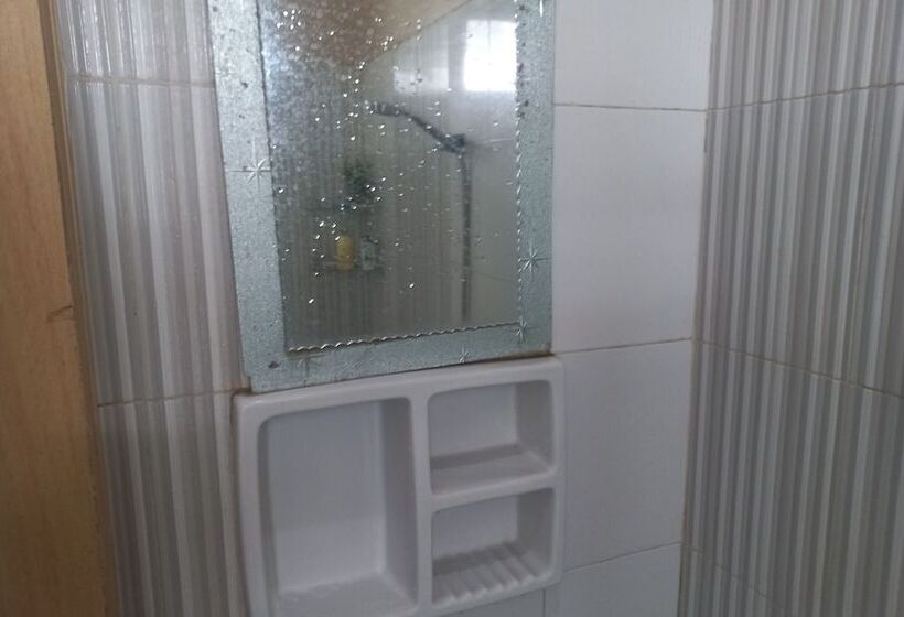 Hotel Oyo 93892 Homestay Koe Syariah