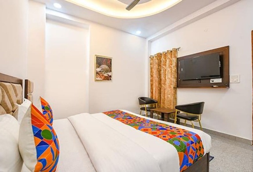 Fabhotel Mountain Inn