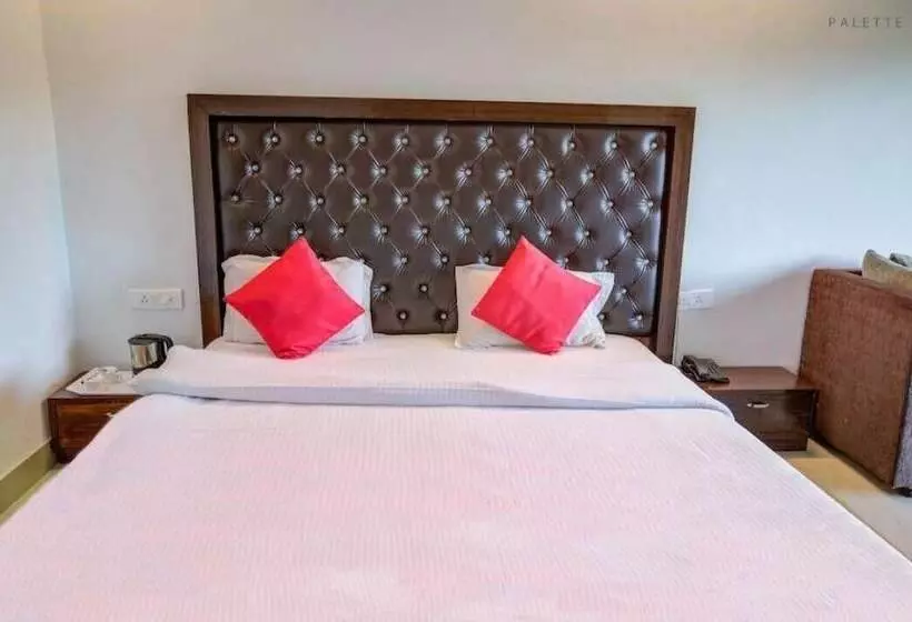 Hotelli Treebo Tiger Pug Mark Resort, Ramnagar