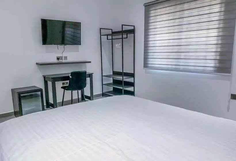 Majatalo Conys Guest House