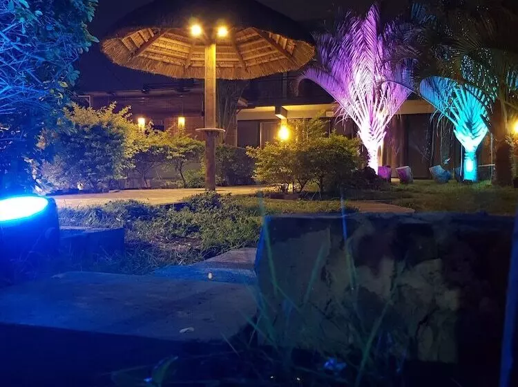 تختخواب و صبحانه Villas Rocher   Deluxe Suite 2a