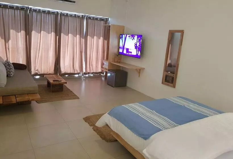 تختخواب و صبحانه Villas Rocher   Deluxe Suite 2a