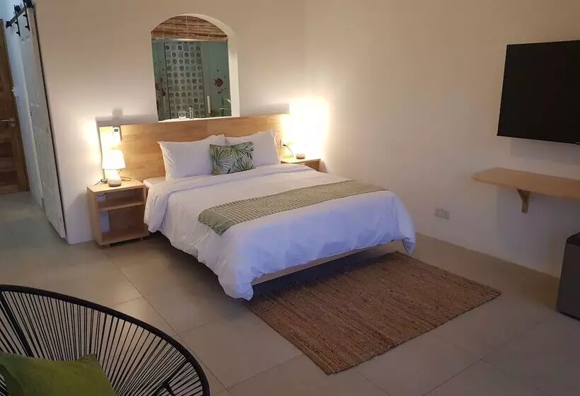 تختخواب و صبحانه Villas Rocher   Deluxe Suite 2a