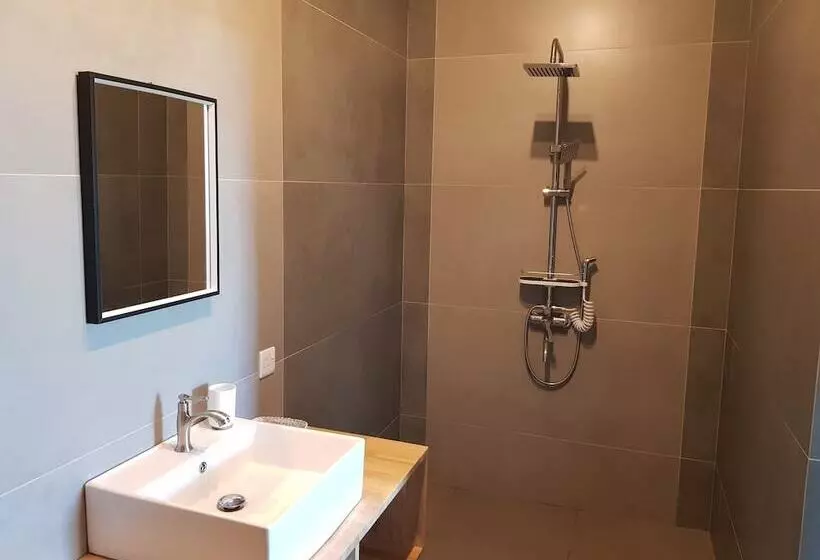 تختخواب و صبحانه Villas Rocher   Deluxe Suite 2a