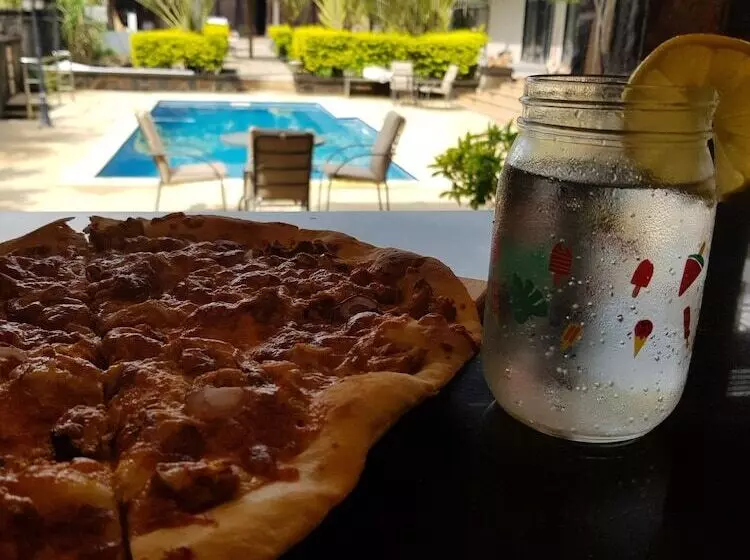 تختخواب و صبحانه Villas Rocher   Deluxe Suite 2a