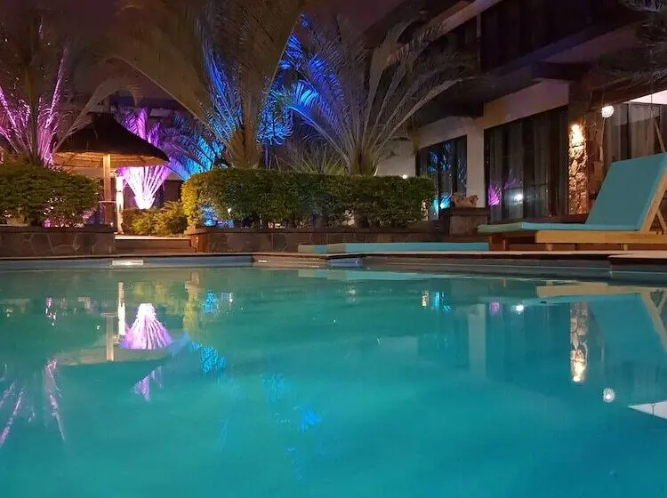 تختخواب و صبحانه Villas Rocher   Deluxe Suite 2a