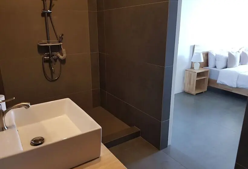 تختخواب و صبحانه Villas Rocher Deluxe Suite 2a