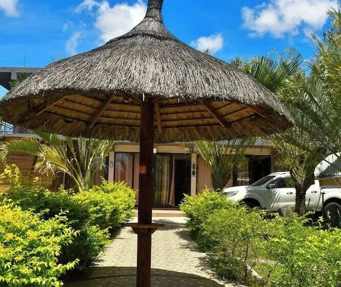 تختخواب و صبحانه Villas Rocher Deluxe Suite 2a