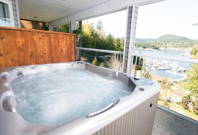 住宿加早餐 Madeira Park Oceanview Suites