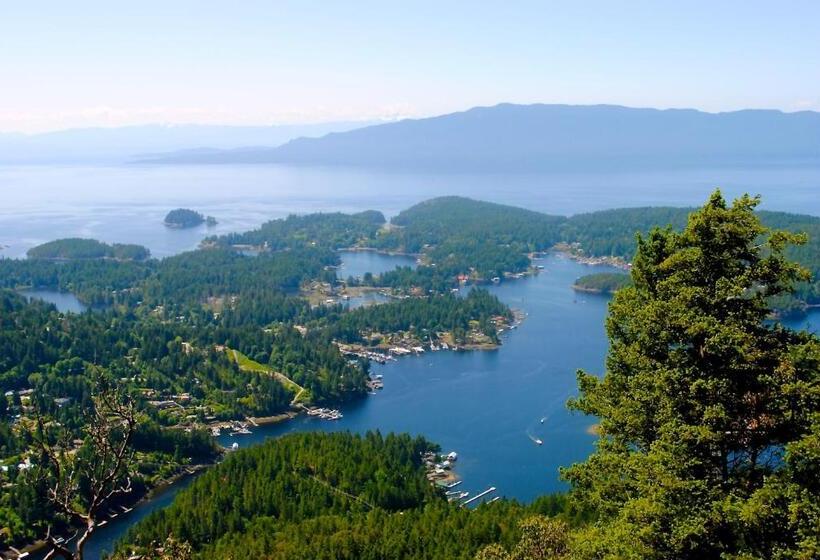 住宿加早餐 Madeira Park Oceanview Suites