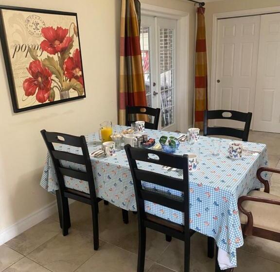 مبيت وإفطار Butterfly Manor