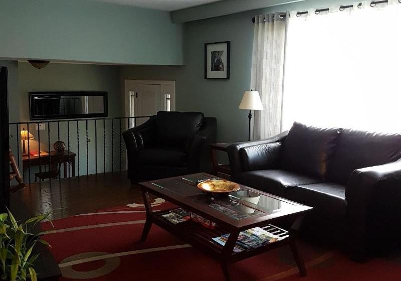 Christine S Bed And Breakfast By Elevate Rooms