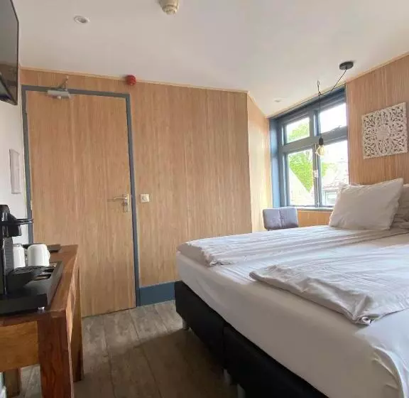 ホテル Buren
