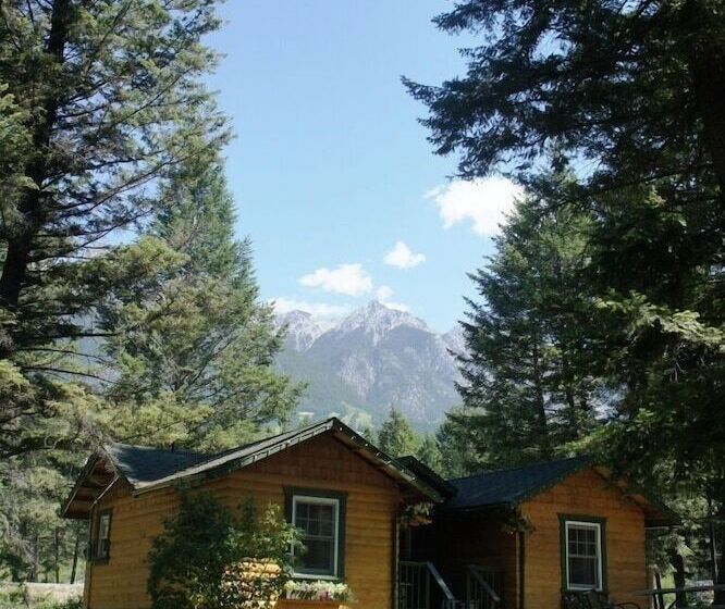 هتل Fairmont Mountain Bungalows