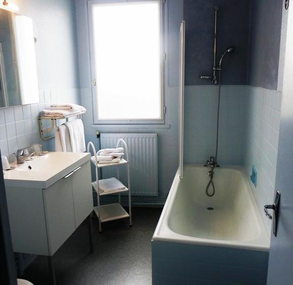 Отель Hôtel Du Port