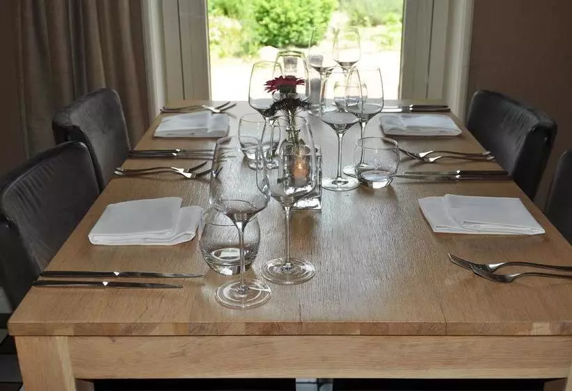 Hotelli Landhoeve Zwieseborg